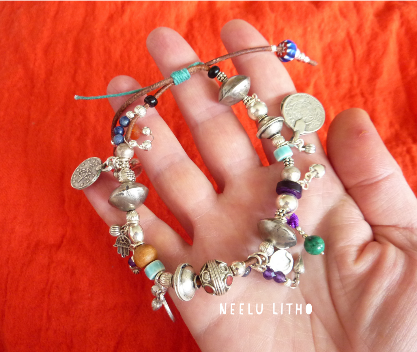 Bracelet tzigane - argent, perles ethniques, breloques et pierres semi-précieuses - pièce unique