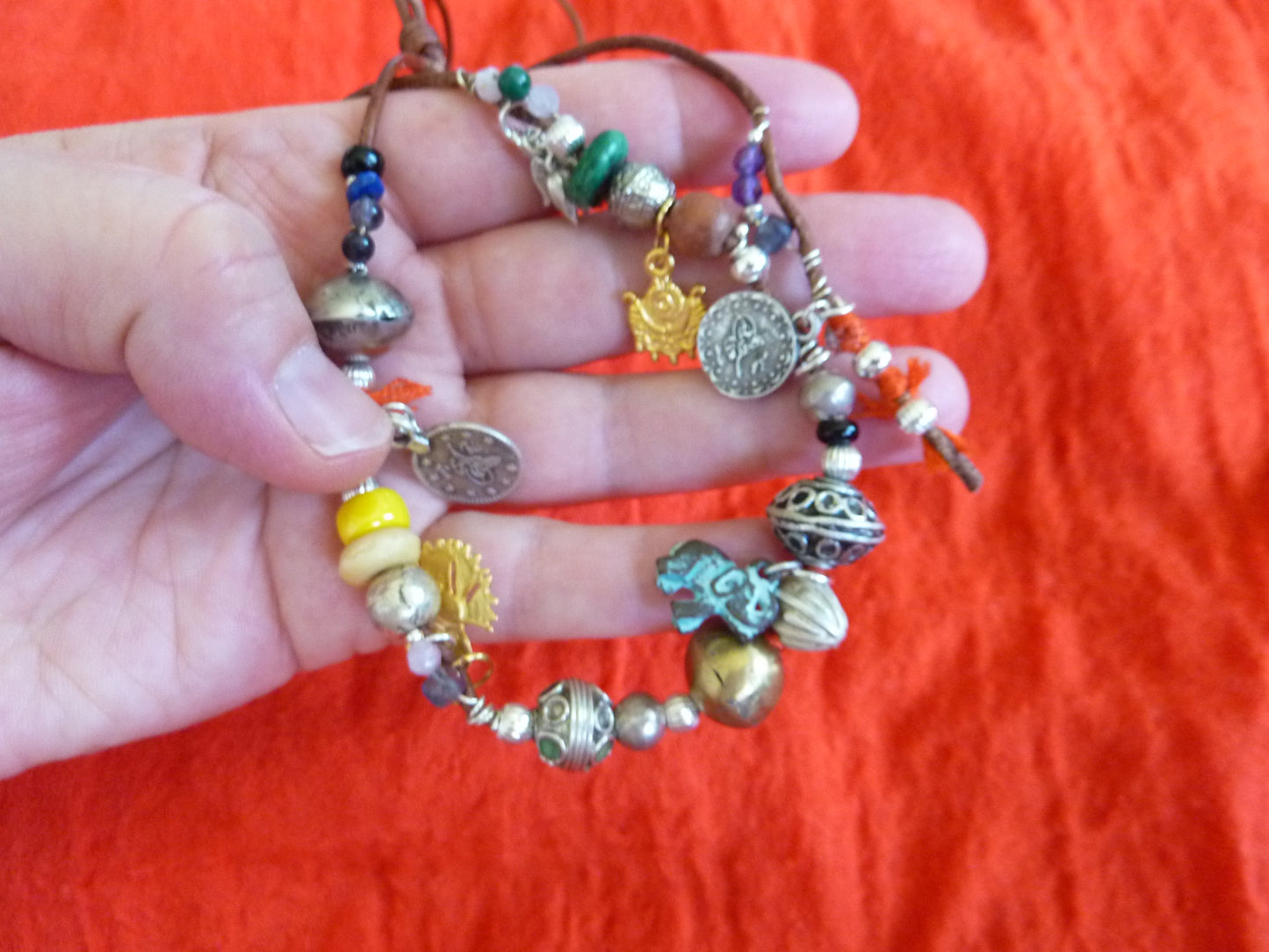 Collier bracelet pour la femme sauvage - cuir perles argent sterling, tribales ethniques breloques pierres naturelles, pièce unique
