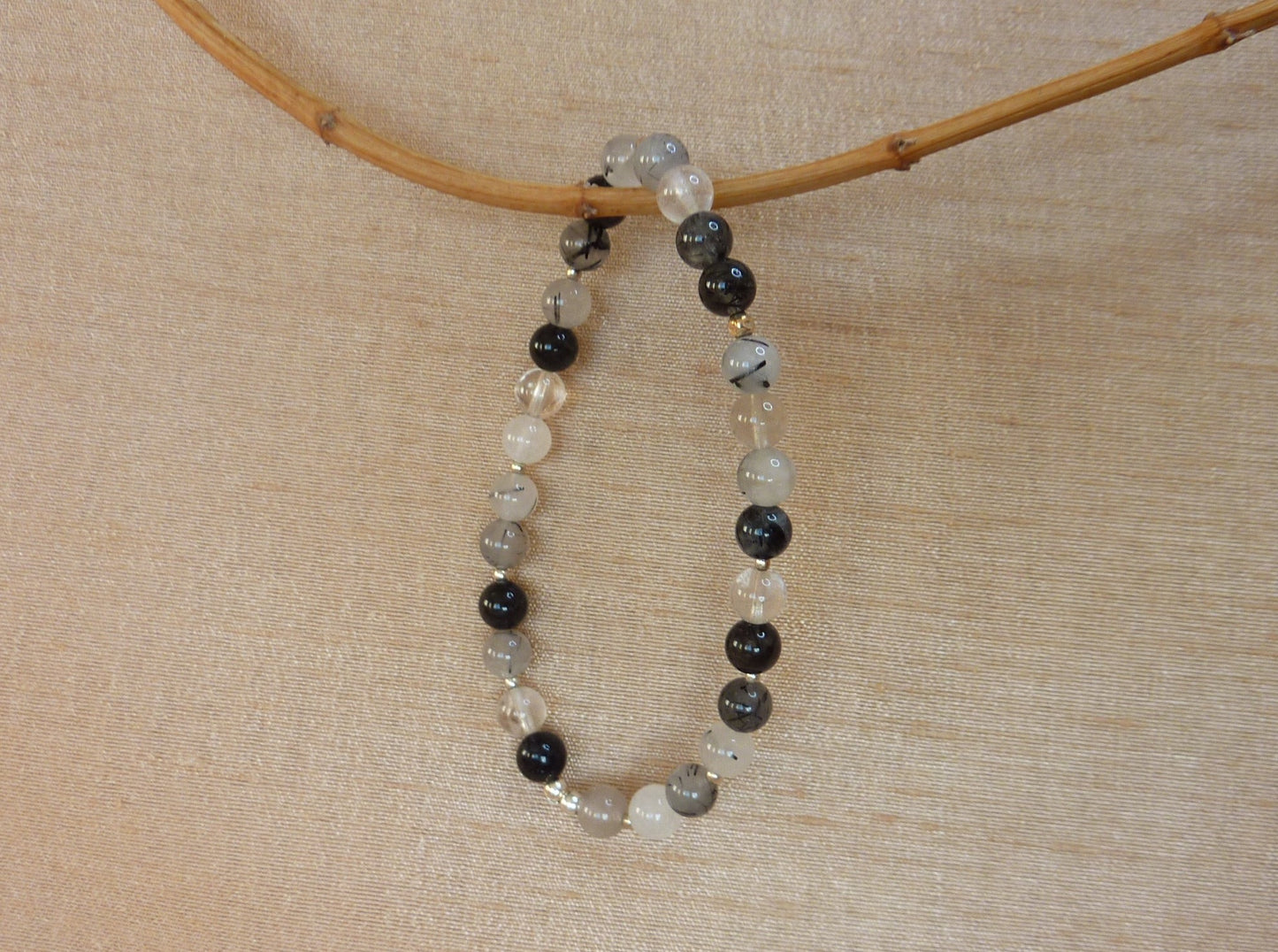 Bracelet de quartz à tourmaline noire et petites perles d'argent