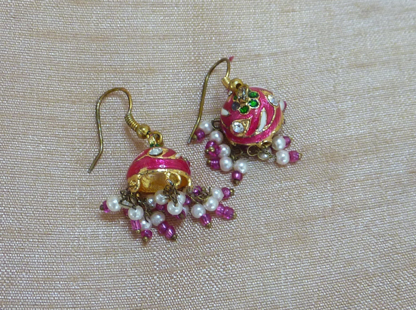 Boucles d'oreilles indiennes roses à pampilles